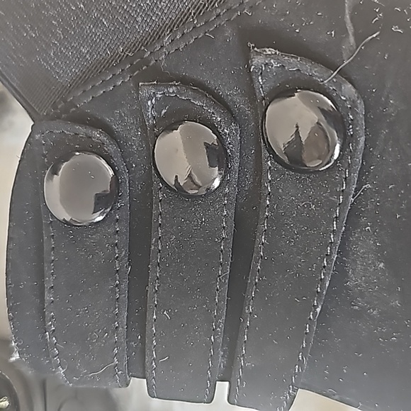 Unlisted E-File black high heel ankle booties 3 buttons side elastic  8 1/2 Med - Picture 4 of 10